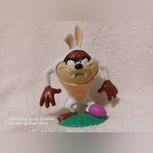Vintage Looney tunes Tasmanian devil as Easter bunny figure